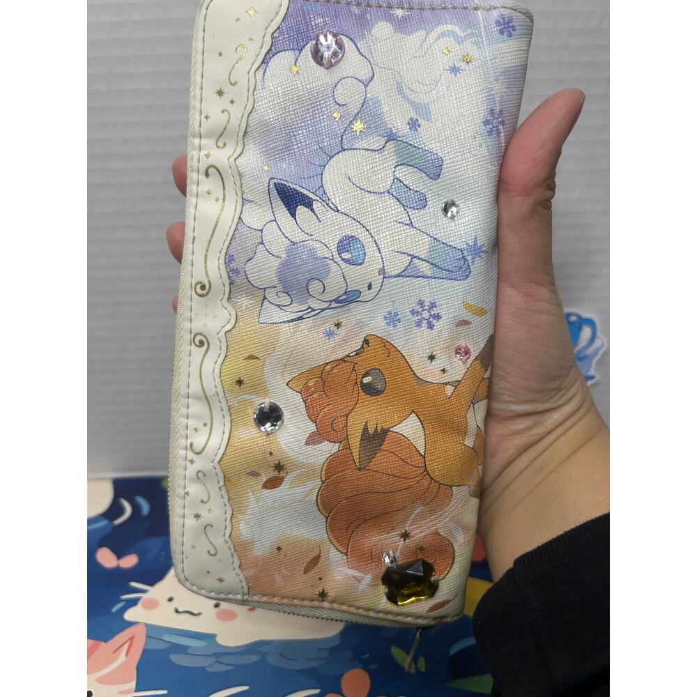 Pokemon Center Alolan Vulpix Crystal Season Long Wallet [FLAWED] - Picture 7 of 12